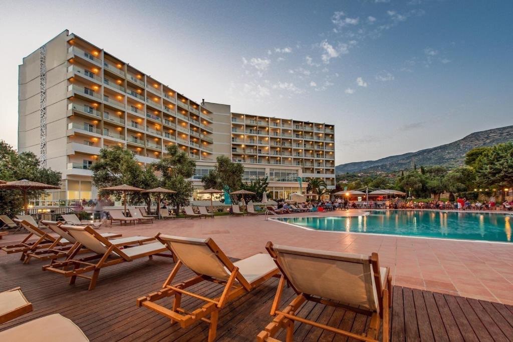 Evia Riviera Resort 4
