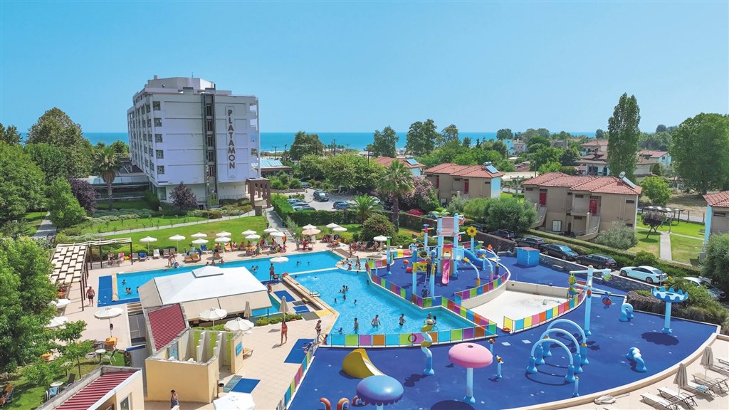 Cronwell Platamon Resort 9