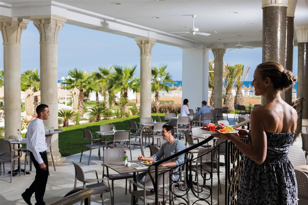 Barcelo Concorde Green Park Palace 8