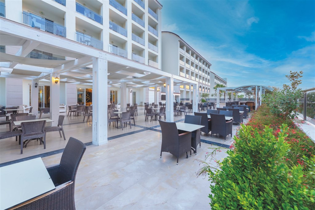 LRS Port River Hotel & Spa 6