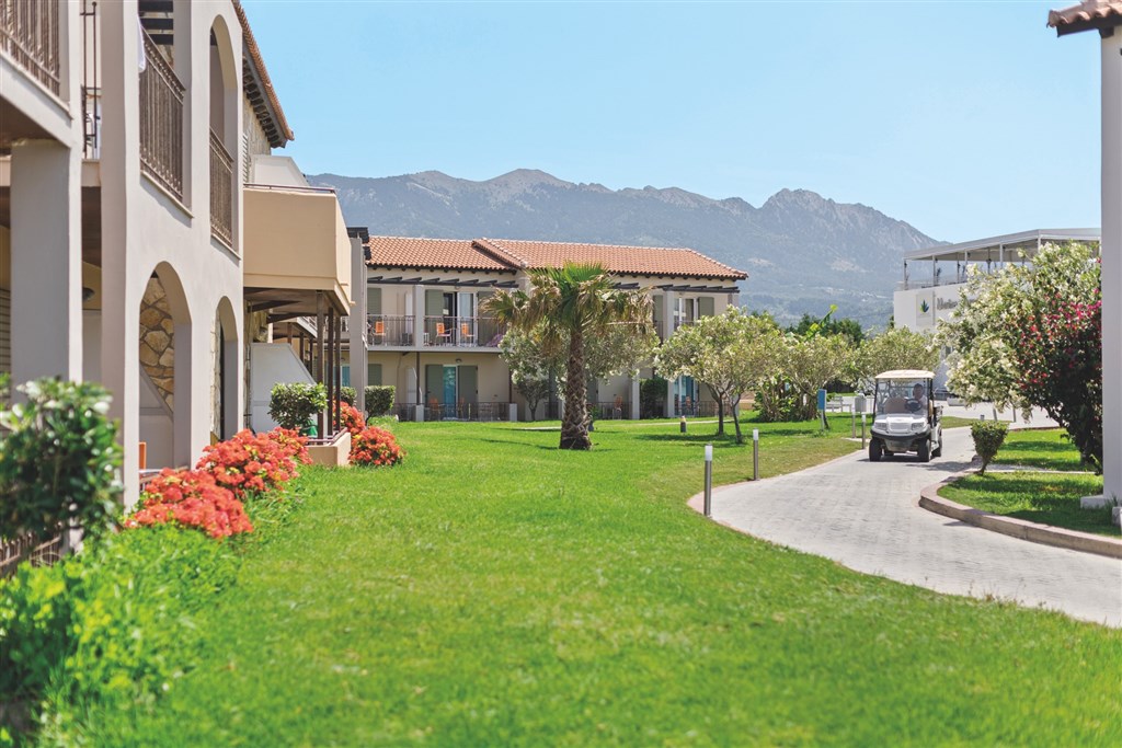 White Olive Marine Aquapark 4