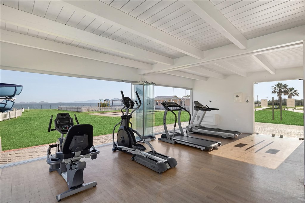 White Olive Marine Aquapark 9