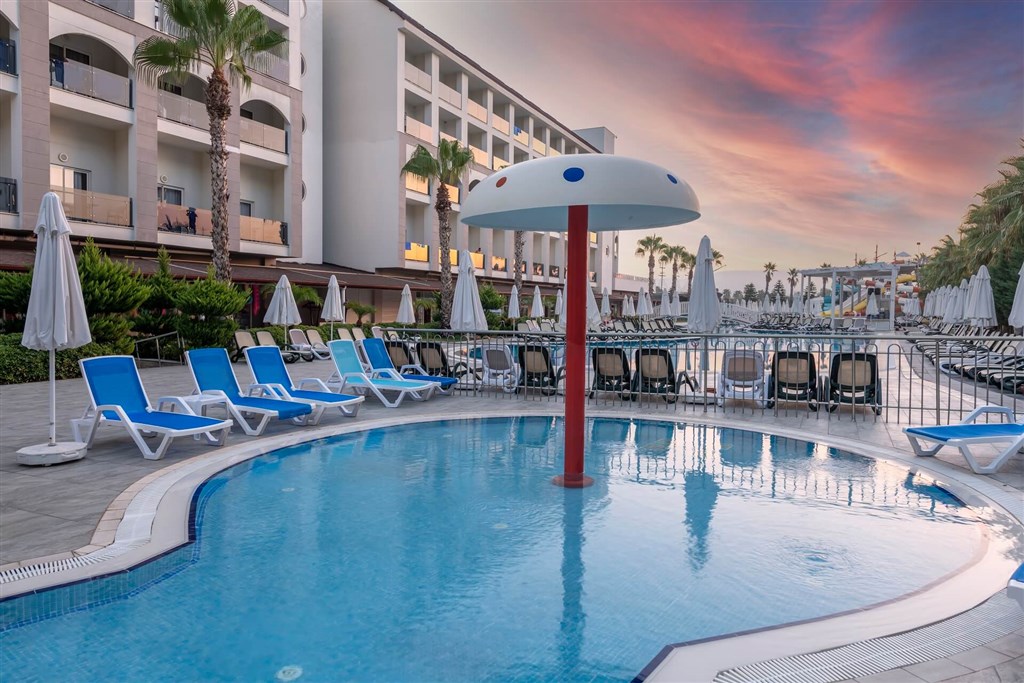 LRS Port River Hotel & Spa 12
