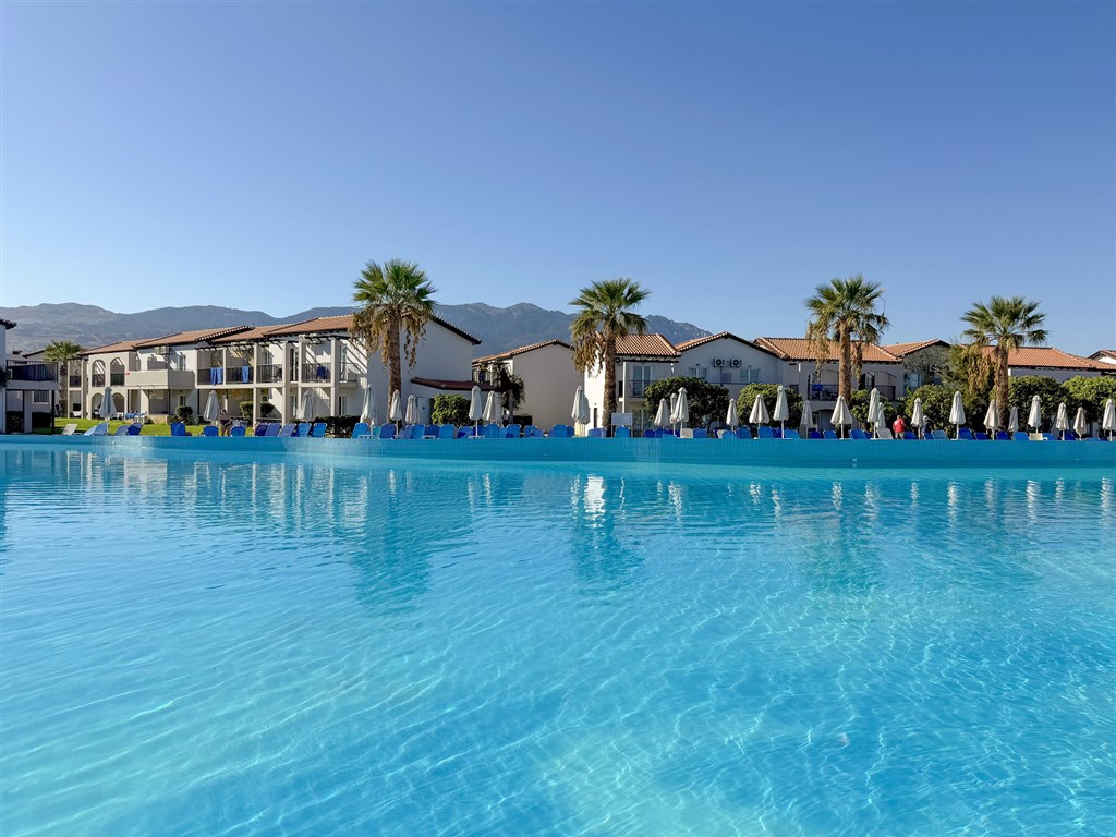 White Olive Marine Aquapark 19