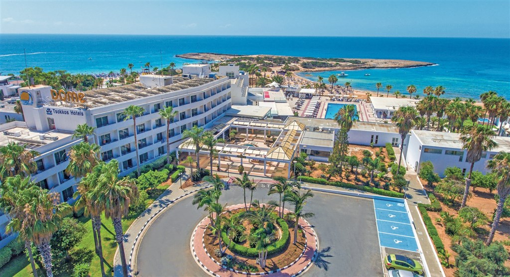 The Dome Beach Hotel & Resort 2
